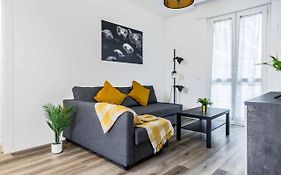 2 Bedrooms Apt With Terrace - Nolo Area Via Varanini
